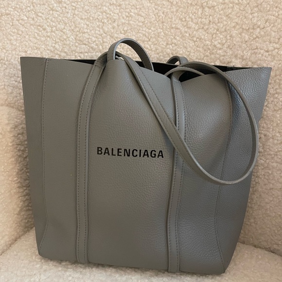 Balenciaga Gray Women's Tote Bag - Picture 1 of 14